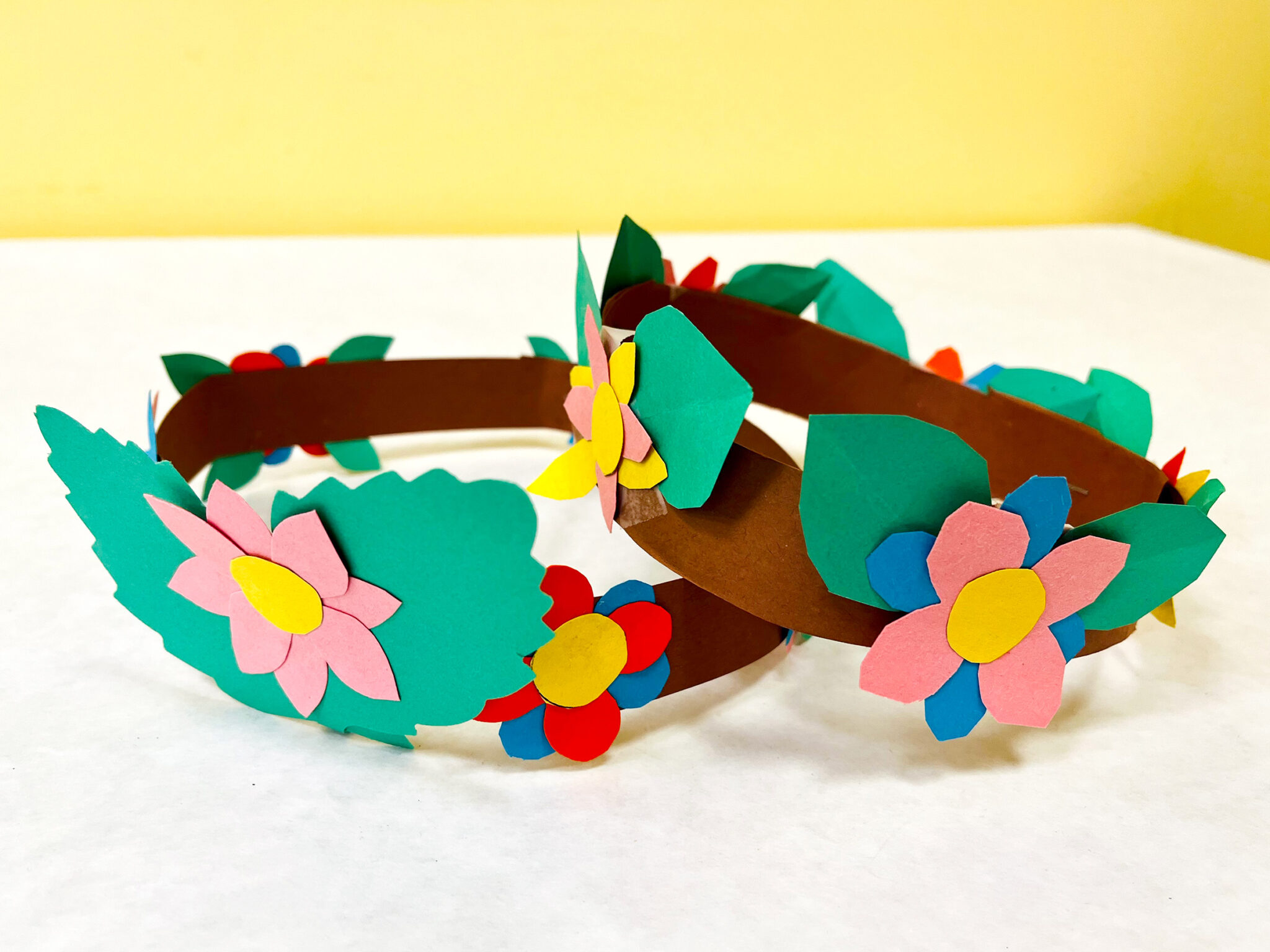 Family Art Flower Garlands Hudson River Museum