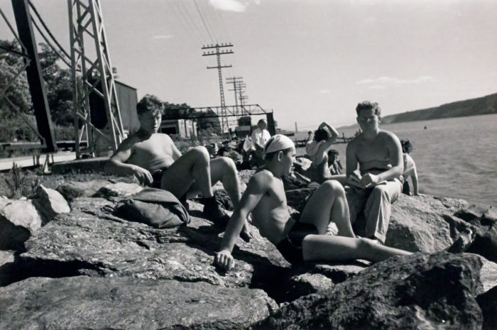 <p>George Daniell (American, 1911–2002). <em>Ludlow Boys on the Hudson River</em>, ca. 1938. Black-and-white photograph. Gift of Roy Oxley, 2008 (2008.08.01).</p>
